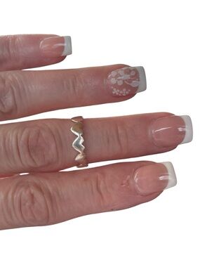 Signed PV 925 Sterling Silver Eternal Hearts Band Ring Size 6.5